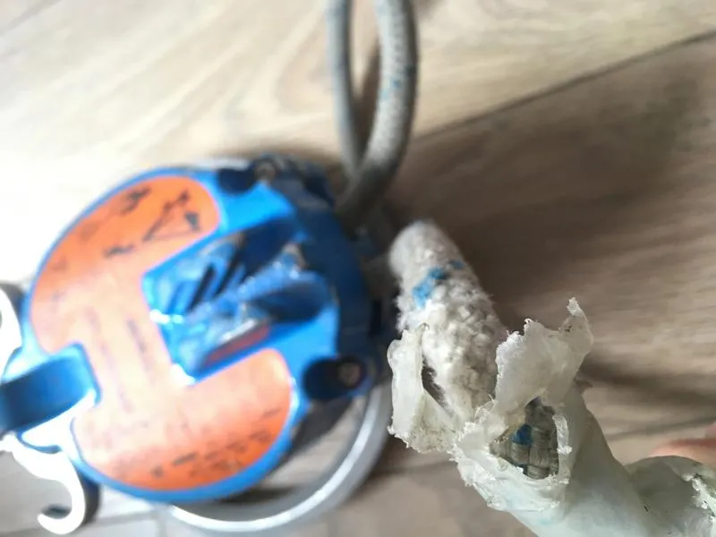 Периодический осмотр и проверка СИЗ от падения с высоты