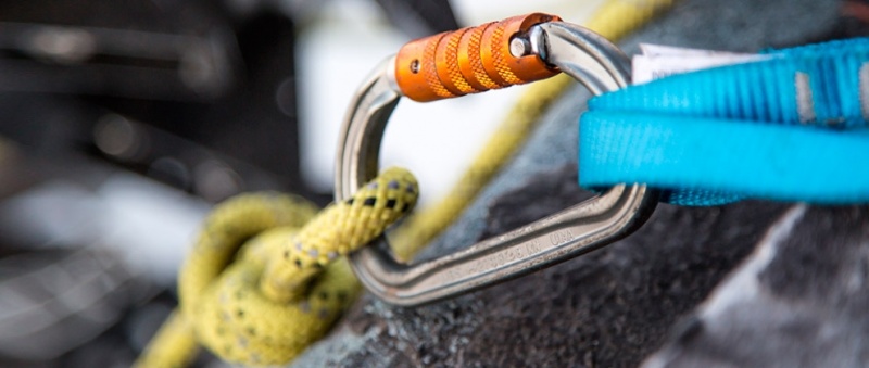 Выбор карабина для работы на высоте